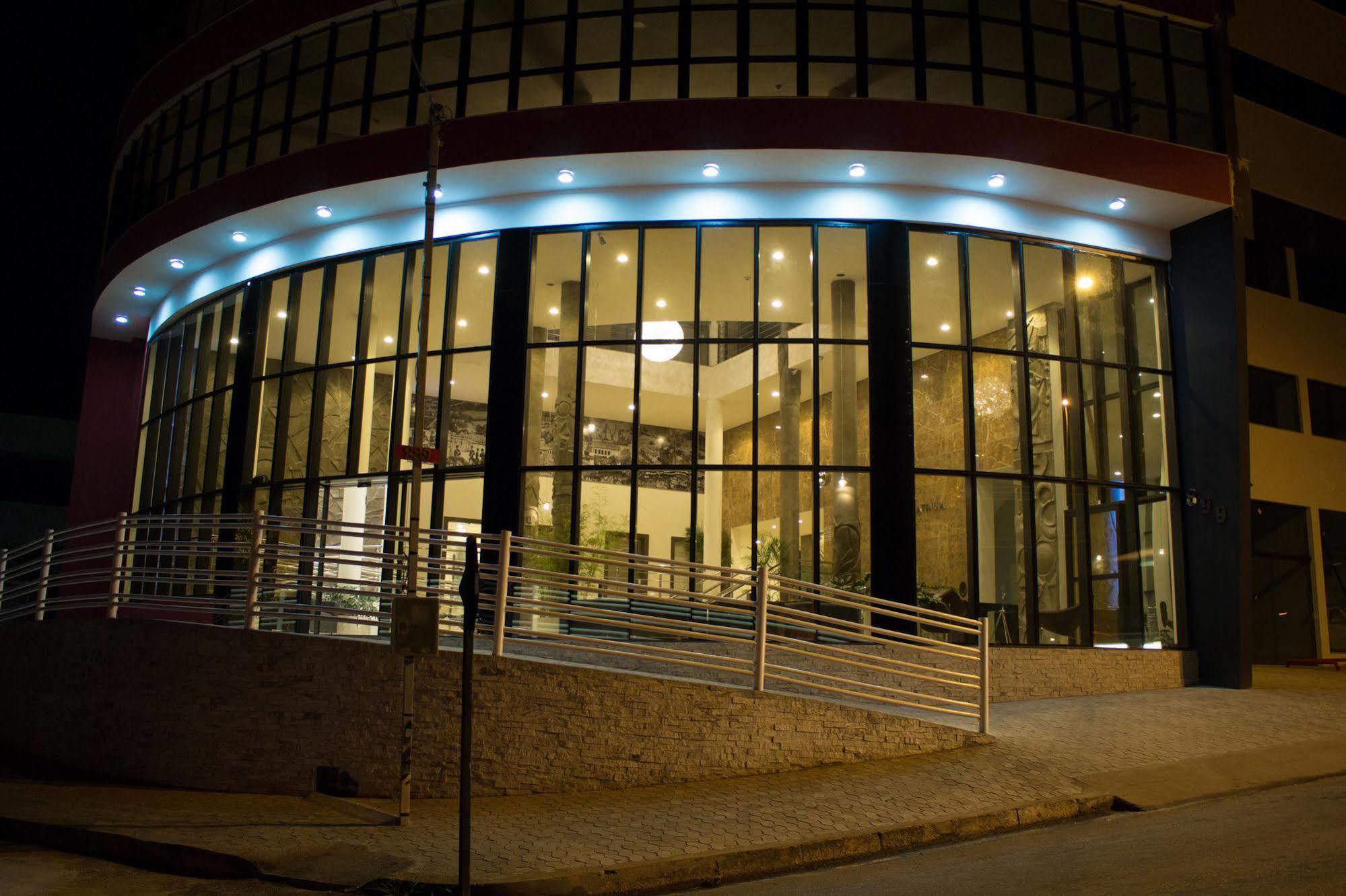 Minas Platinum Hotel & Convention Conselheiro Lafaiete Exterior photo